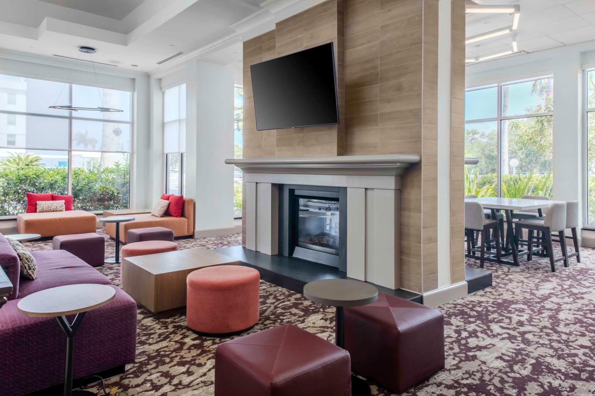 Hilton Garden Inn Sarasota-Bradenton Airport Екстериор снимка